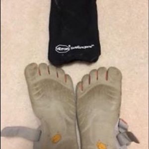 Vibram fivefinger shoes